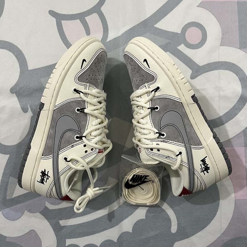 Stussy x Nike SB Dunk Low Sneakers